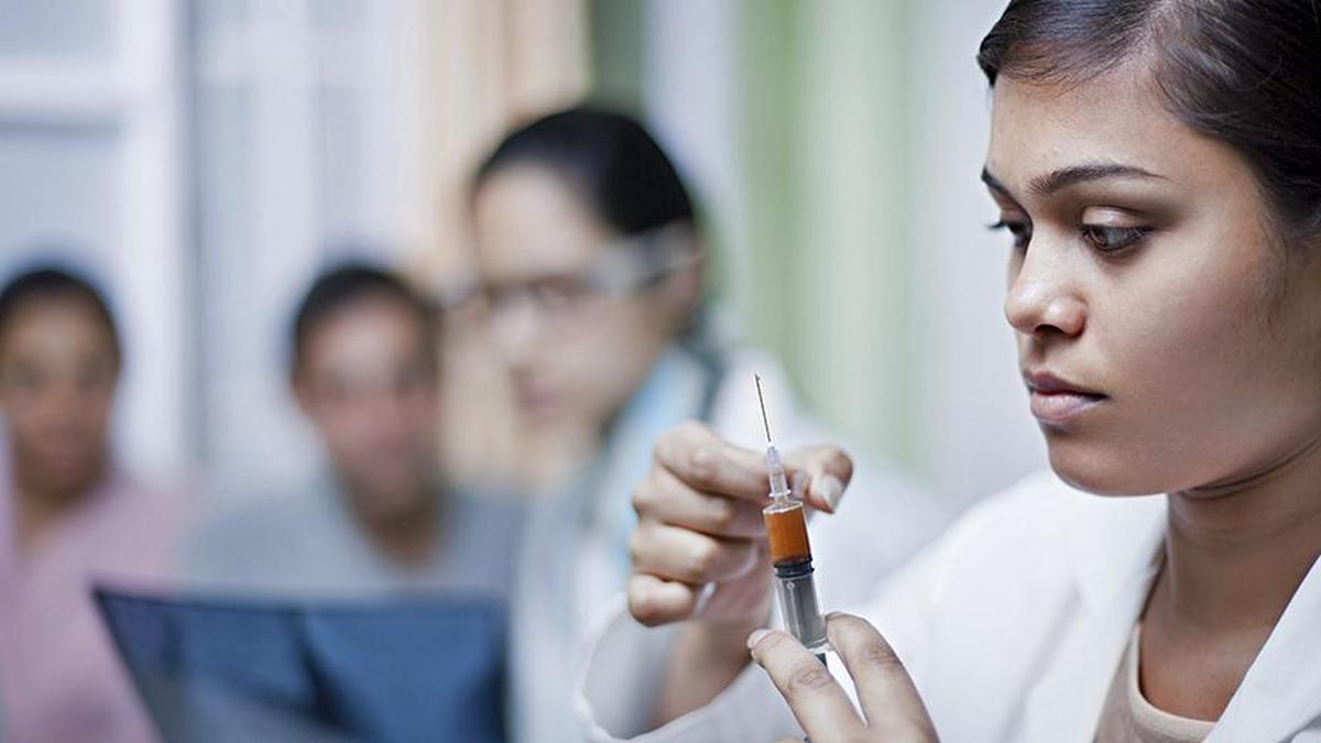 criticism-mounts-over-transfer-to-redeploy-400-odd-junior-resident-posts-in-tn-govt.-medical-faculties