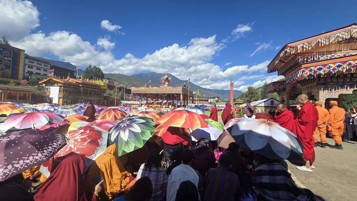 buddha-relics-attain-bhutan-as-indias-reward-for-global-peace-prayer-festival