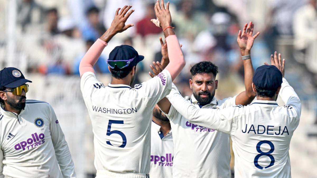 ind-vs-sa-1st-test:-siraj,-bumrah-rip-by-south-african-line-up-as-india-tightens-grip