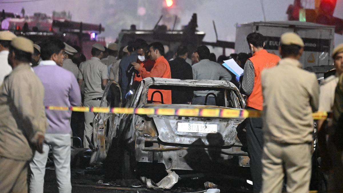 delhi-automobile-blast:-doctors-with-bombs