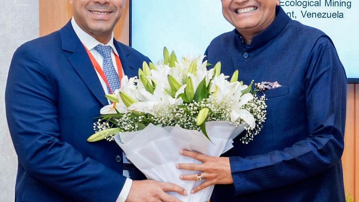 venezuela-eager-to-extend-cooperation-in-crucial-minerals-sector-with-india