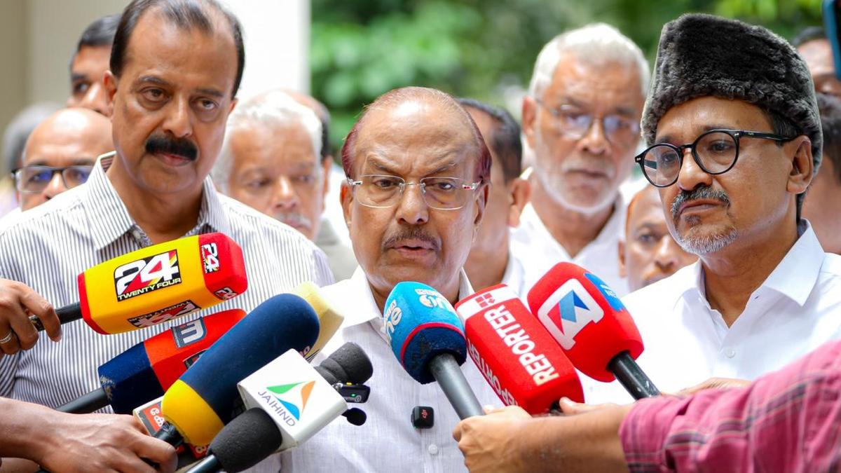 iuml-chief-pok.-kunhalikutty-alleges-unholy-haste-by-eci-in-conducting-sir-in-kerala