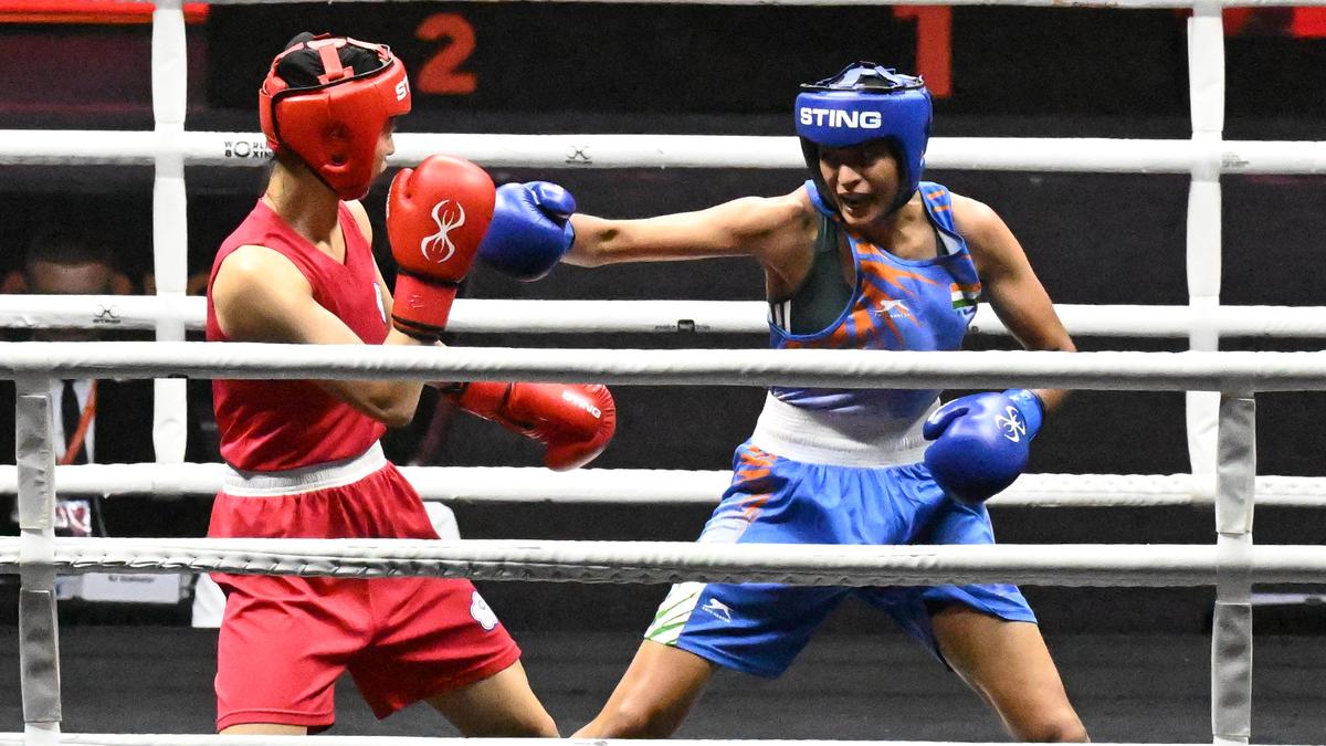 boxing-|-strong-willed-jaismine-won-gold-despite-carrying-an-injury