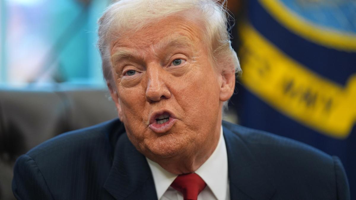 trump-says-ukraine’s-zelenskyy-will-have-to-approve-us.-backed-peace-plan