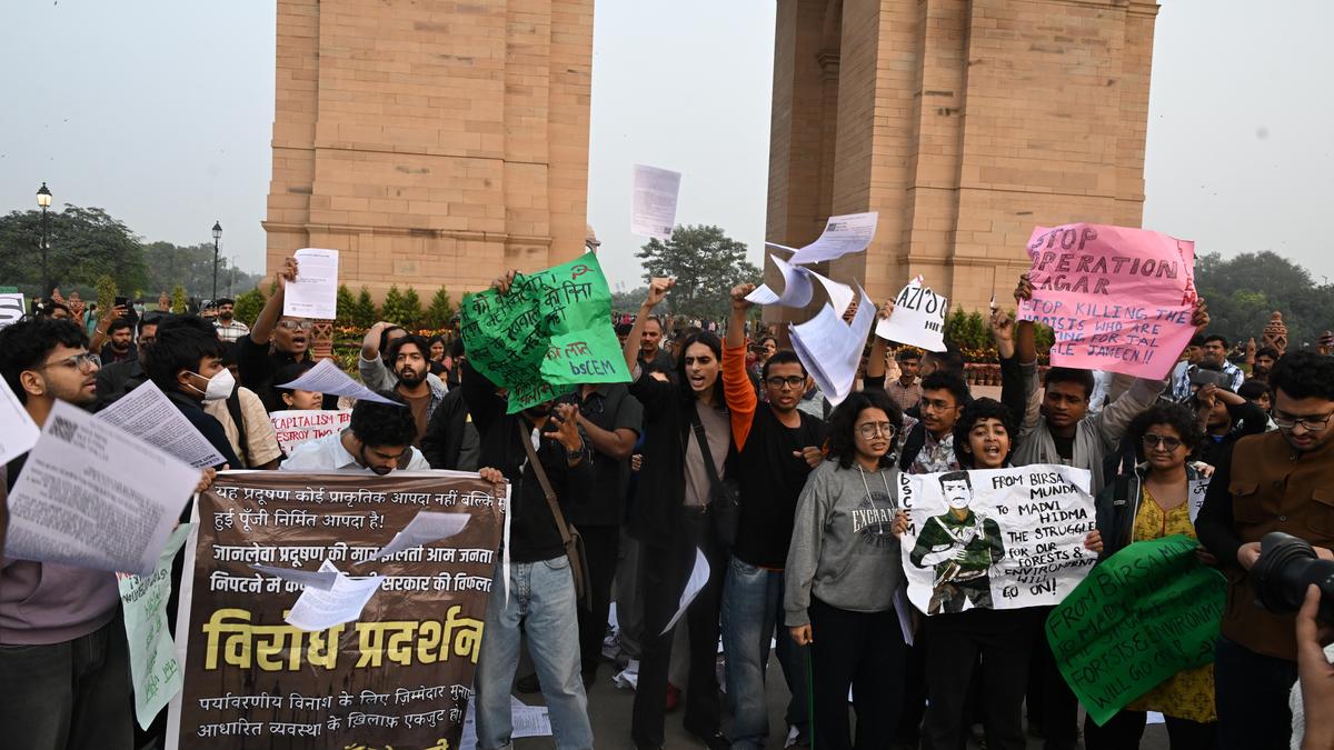 delhi-police-investigating-after-posters-condemning-madvi-hidmas-killing-seen-at-protest-against-pollution