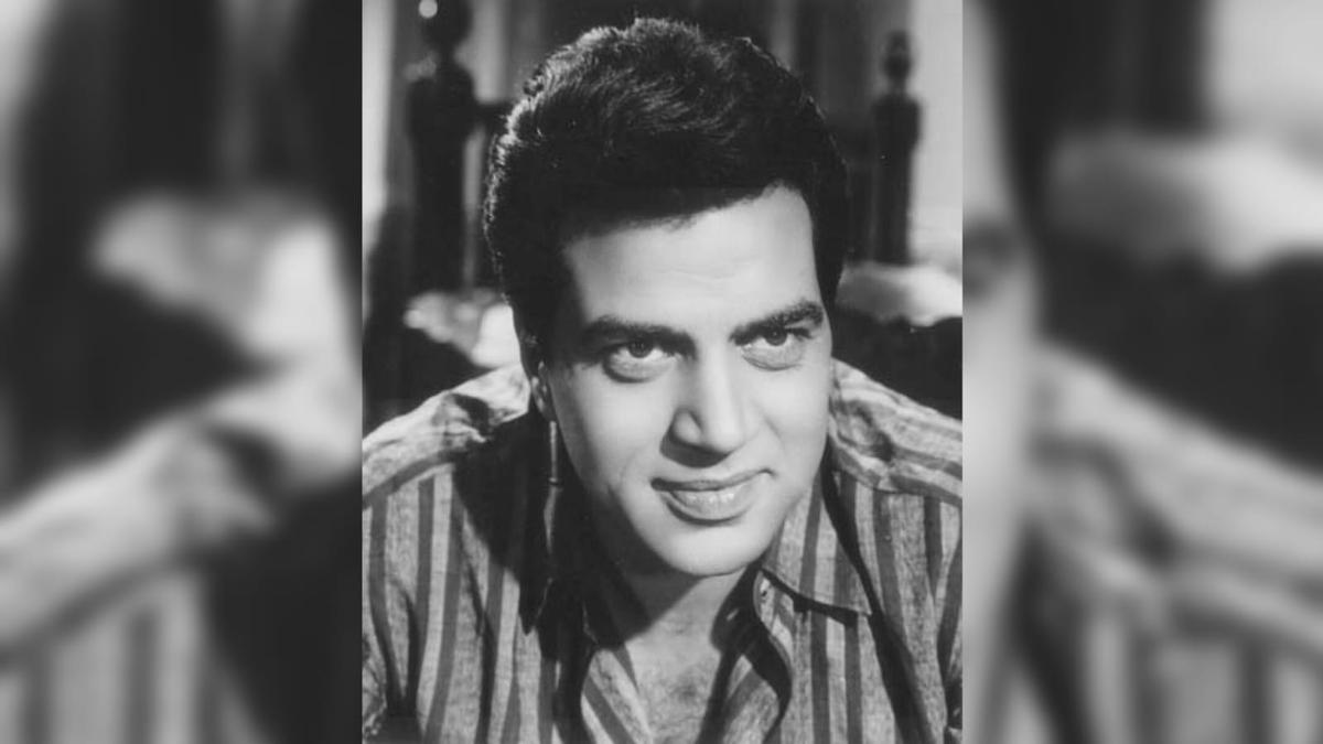 dharmendra-bids-adieu:-dashing-everyman-with-the-heart-of-a-poet