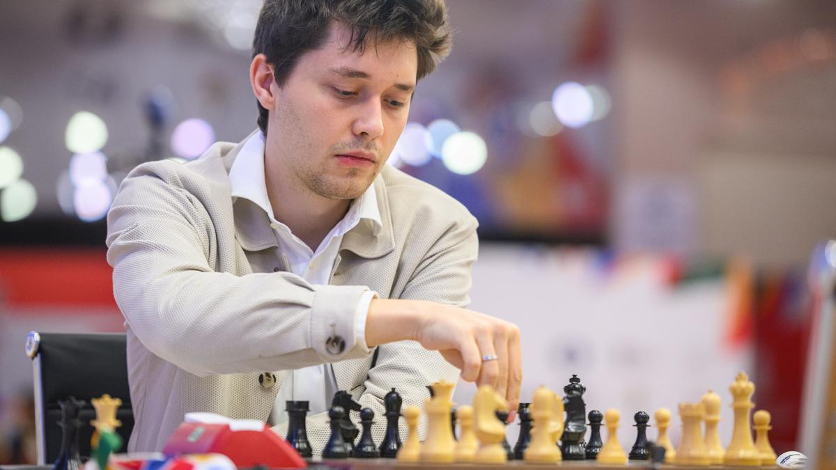 wei-and-sindarov-agree-for-a-quick-draw-in-second-classical-game