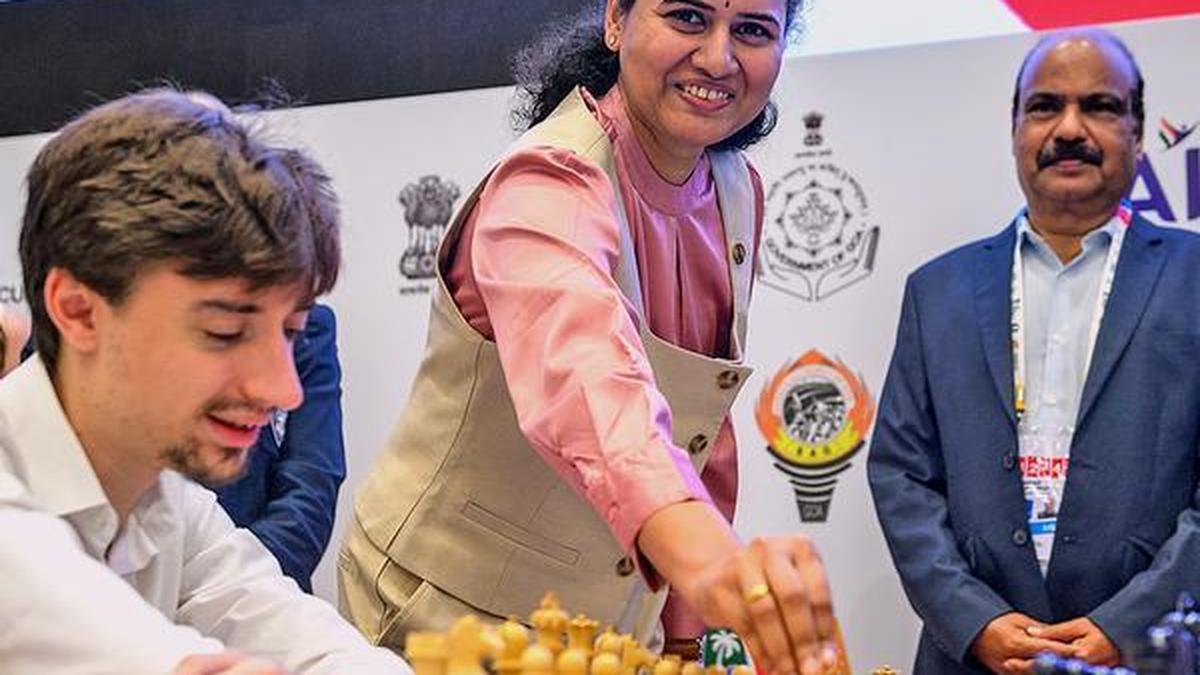 chess-world-cup-could-inspire-budding-indians-to-become-professionals:-koneru-humpy