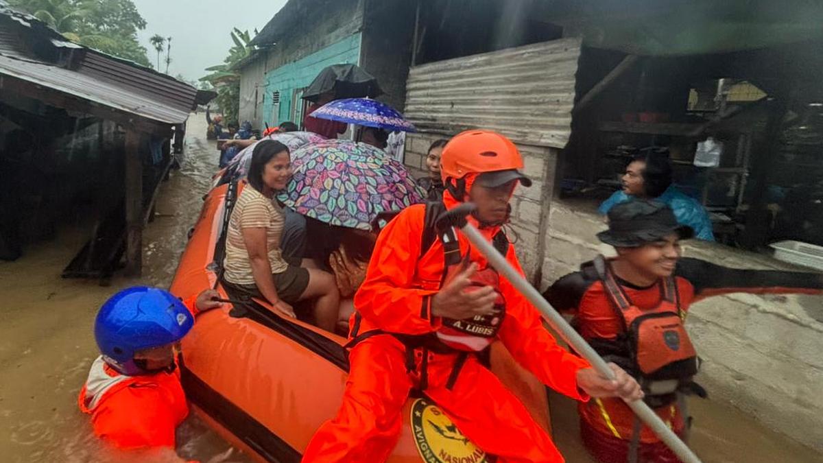 indonesia-intensifies-search-for-victims-after-floods,-landslides-kill-49-people