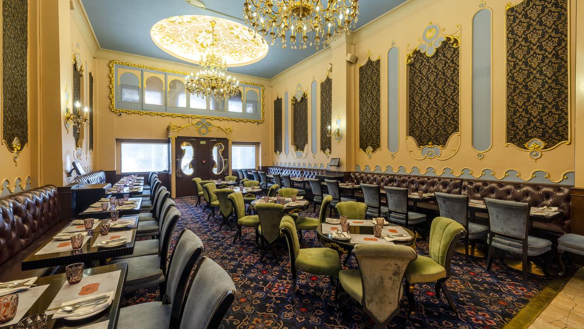 what-paved-the-way-for-delhis-cafe-culture-before-the-matchas-and-lattes?