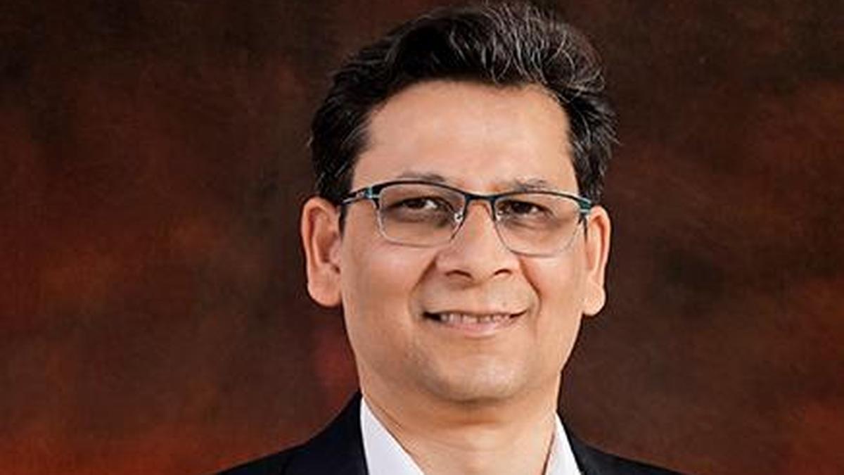 mother-dairy-md-manish-bandlish-resigns,-tenure-ends-in-two-days