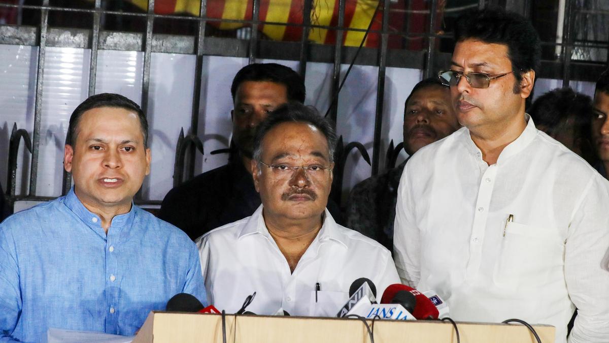 sir-in-bengal-being-held-under-intimidation,-eci-must-give-security-to-blos,-says-bjp