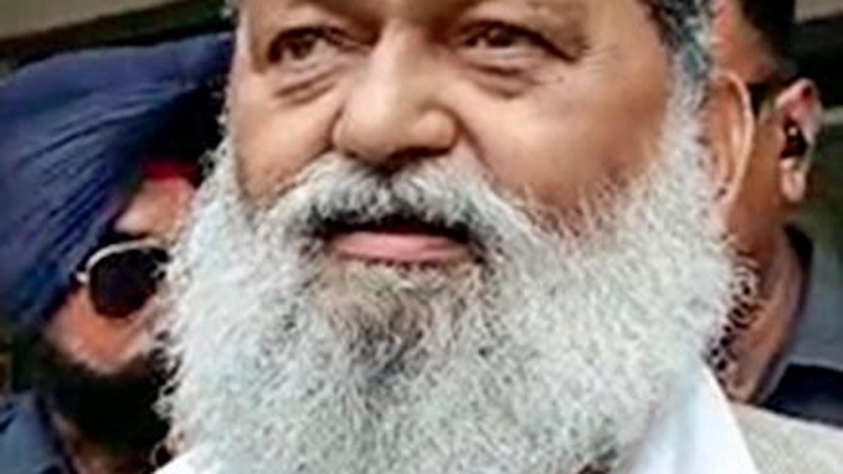 haryana-man-fails-to-pay-1-cr.-for-fancy-number;-minister-orders-income-check