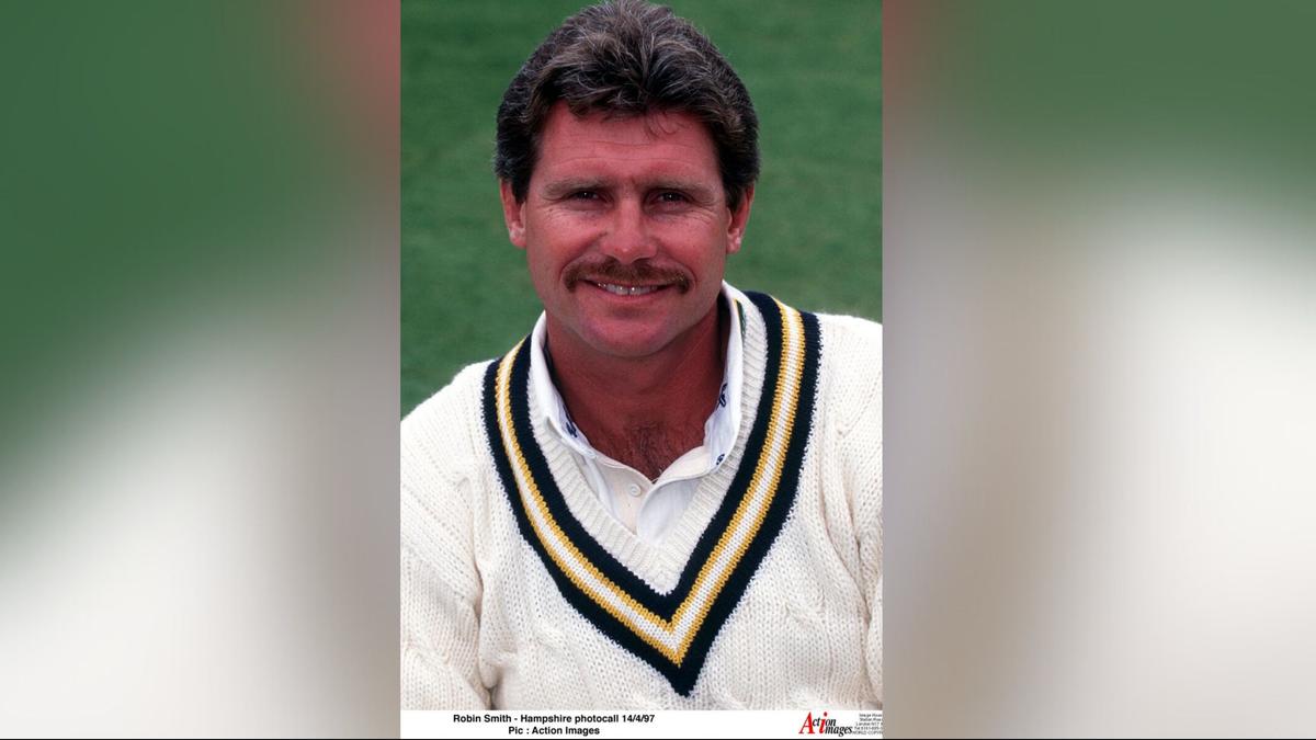 former-england-cricketer-robin-smith-dies-at-62