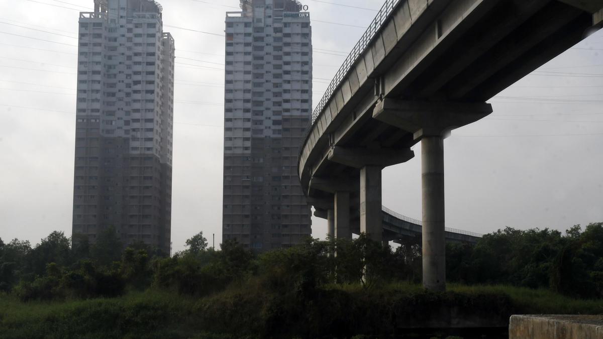 chander-kunj-army-towers-resident-files-contempt-petition-in-kerala-hc-against-ernakulam-collector-for-alleged-noncompliance