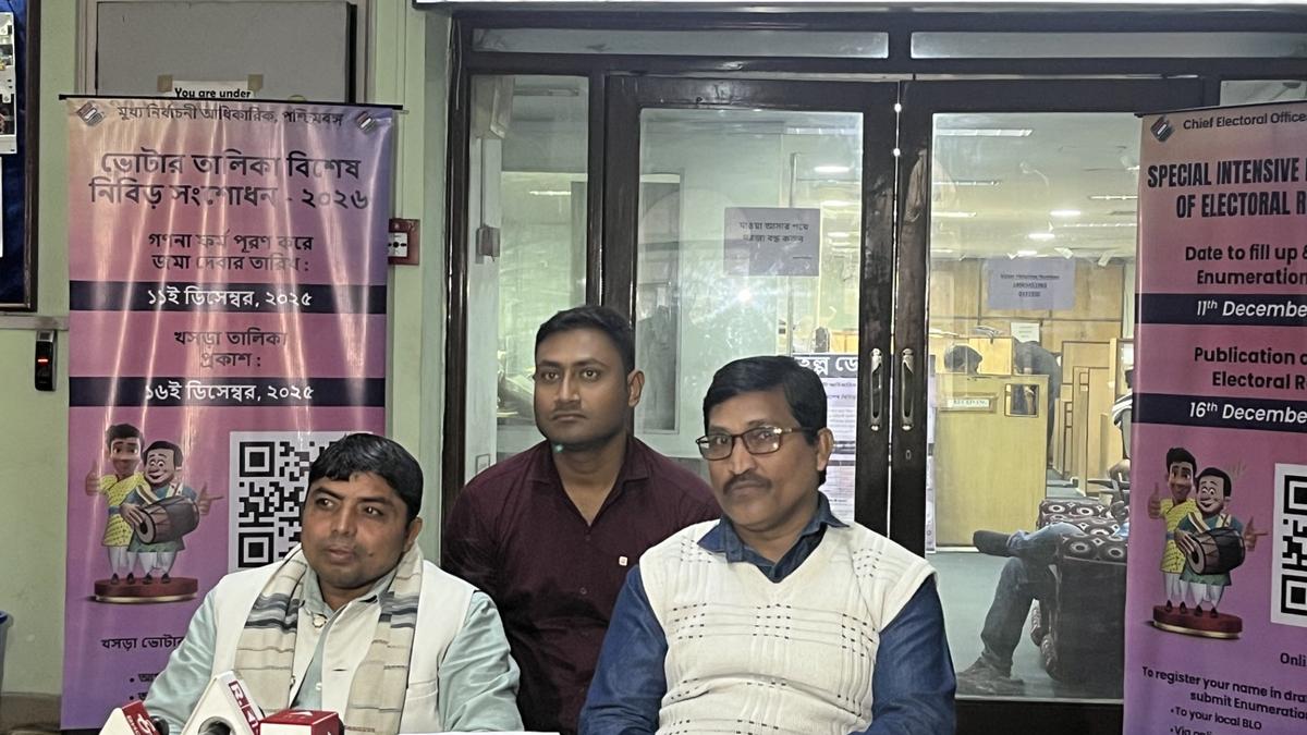 bengal-sir-row:-sc,-st-activists-urge-eci-to-simplify-rules,-set-up-assistance-camps