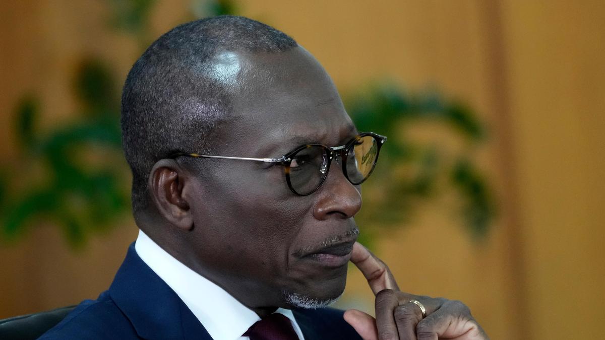 soldiers-announce-apparent-military-coup-in-benin