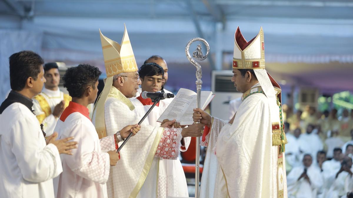 antony-kattiparambil-ordained-as-36th-bishop-of-kochi