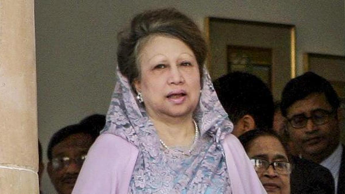 air-ambulance-for-bangladesh’s-ex-pm-khaleda-zia-to-land-in-dhaka-on-tuesday
