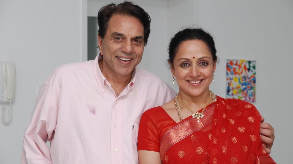 hema-malini,-sunny-deol-and-bobby-deol-give-heartfelt-tributes-to-dharmendra-on-his-birthday