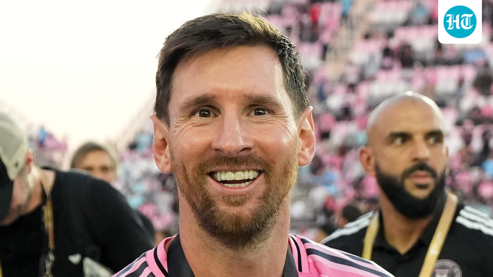 lionel-messis-india-tour:-virtual-70-foot-statue,-suarez-link-up,-pm-modi-meeting-all-you-need-to-know