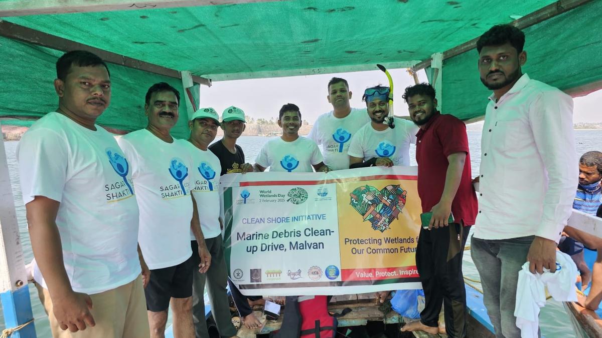 nearly-650-kg-of-marine-debris-cleared-from-maharashtras-sindhudurg-coast