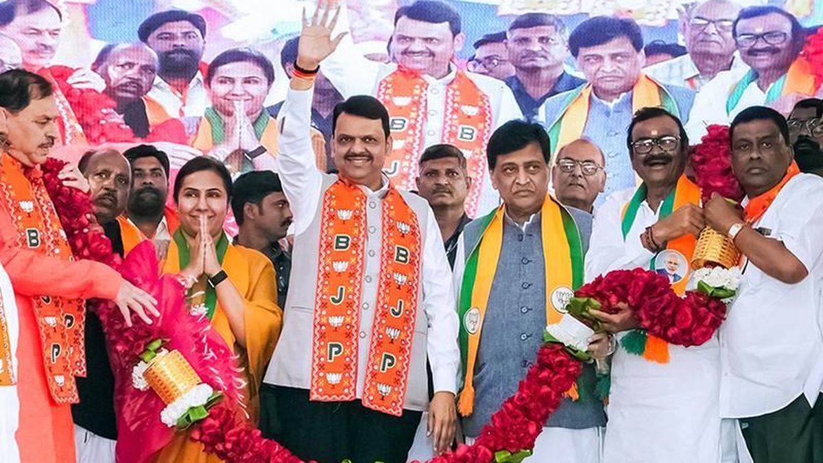 bjp-cadre-not-unhappy-about-mahayuti-allies-contesting-bmc-poll-together:-cm