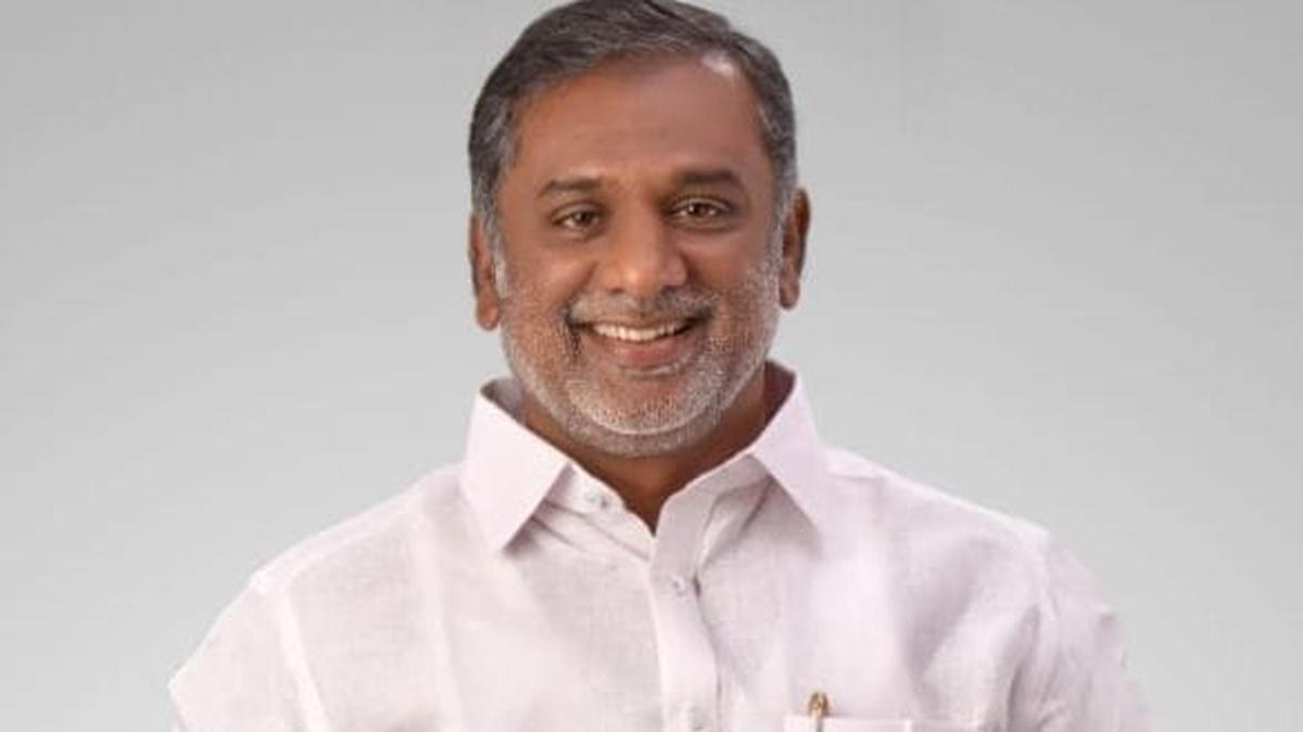 thrikkakara-municipality-sees-two-contenders-for-chairperson-post