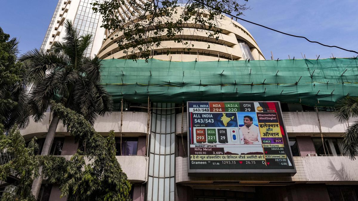 stock-markets-fall-for-third-day-on-foreign-fund-outflows;-sensex-drops-120-points