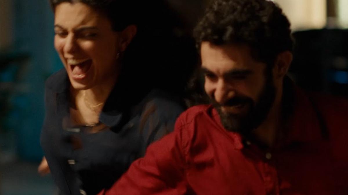 iffk-2025-|-a-sad-and-beautiful-world-movie-review:-a-romantic-drama-infused-with-life,-energy-and-resilience