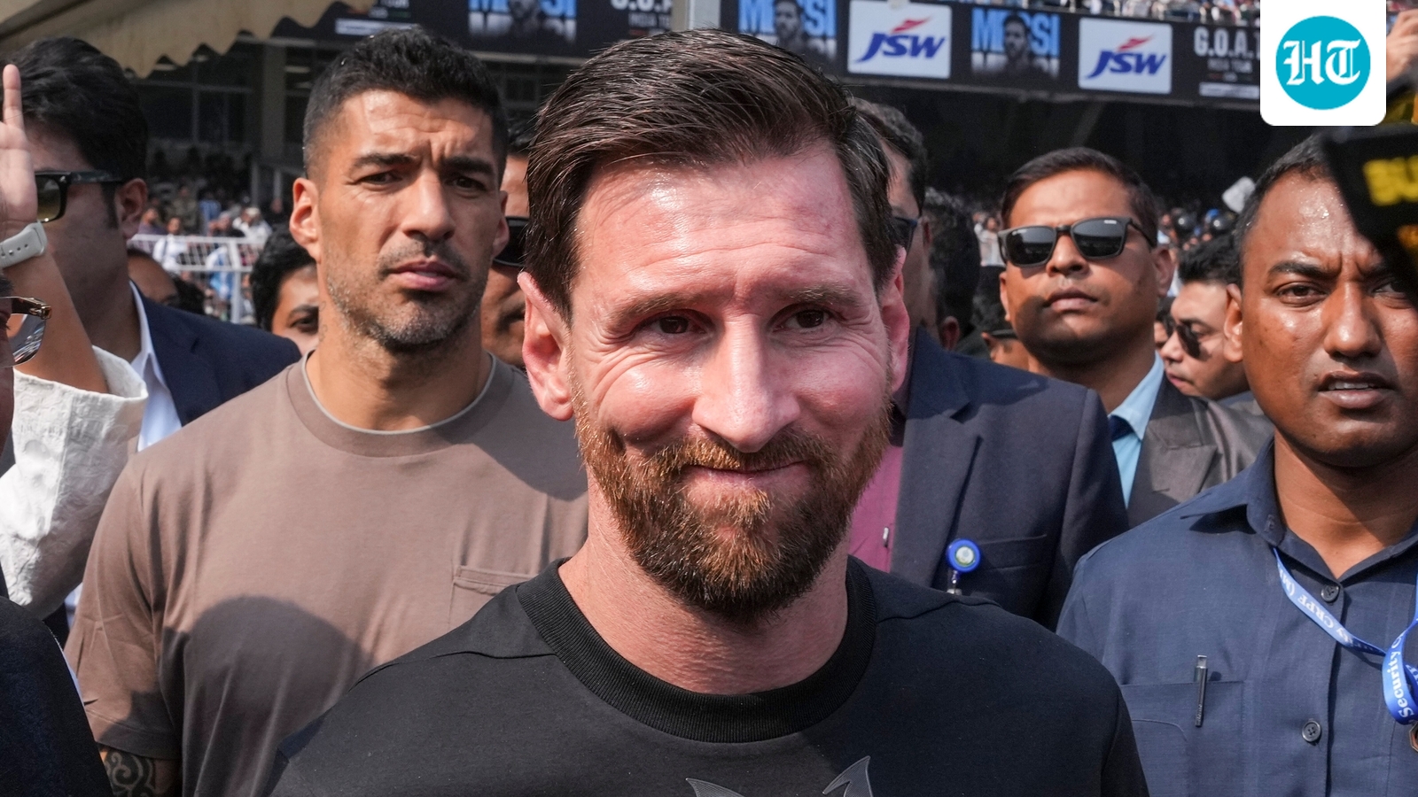 sunil-gavaskar-questions-whether-lionel-messi-really-fulfilled-his-commitments-in-kolkata:-the-real-culprit-is-he’