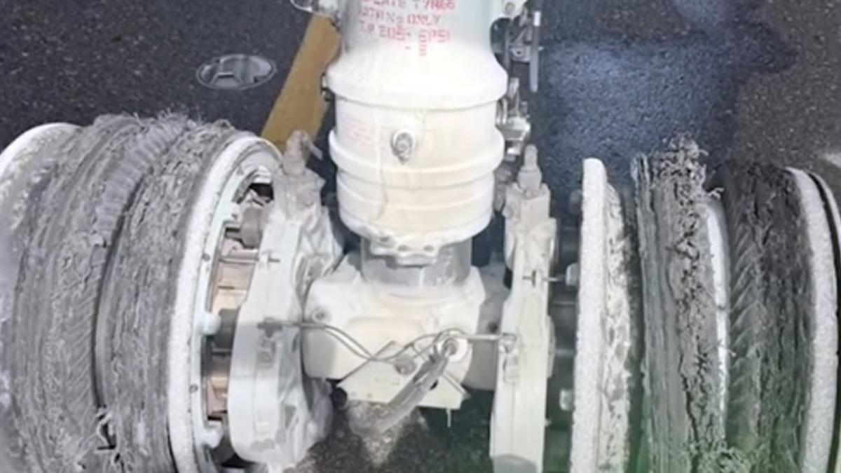 tragedy-averted-as-air-india-express-flight-makes-emergency-landing-in-kochi-after-tyre-burst