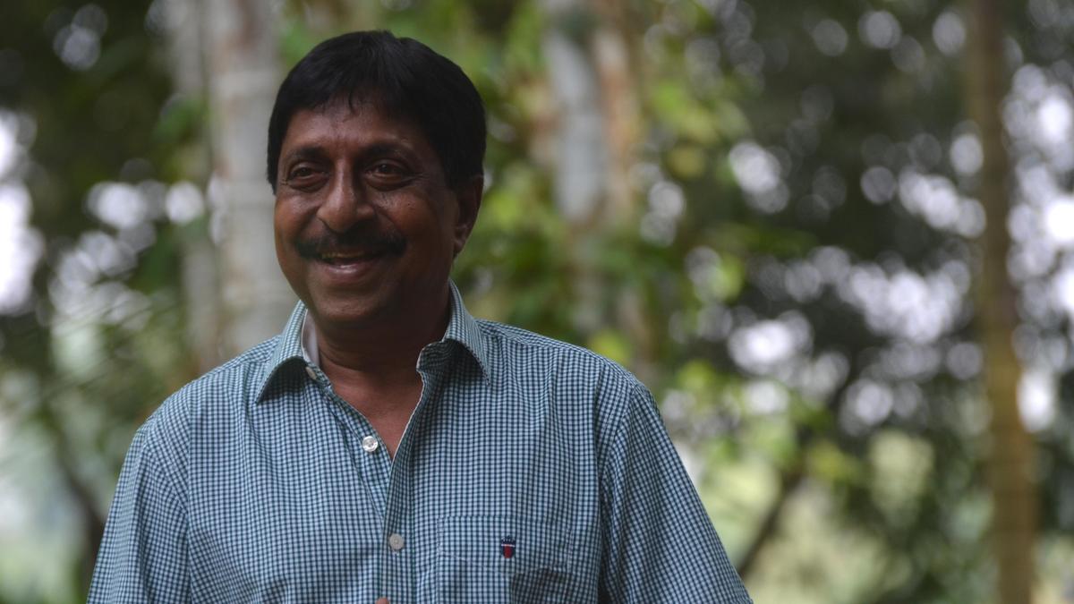 sreenivasan:-the-satirist-who-made-kerala-laugh,-think,-and-remember