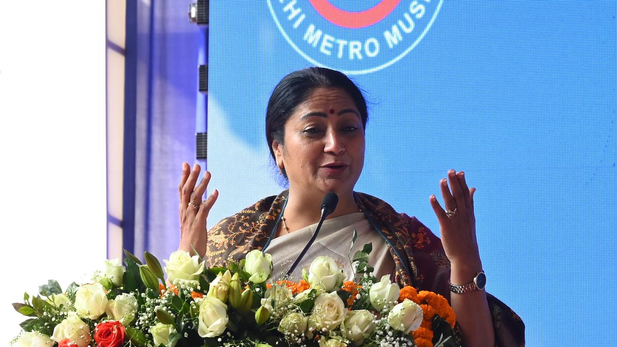 cm-pitches-reliable-public-transport-as-solution-to-pollution