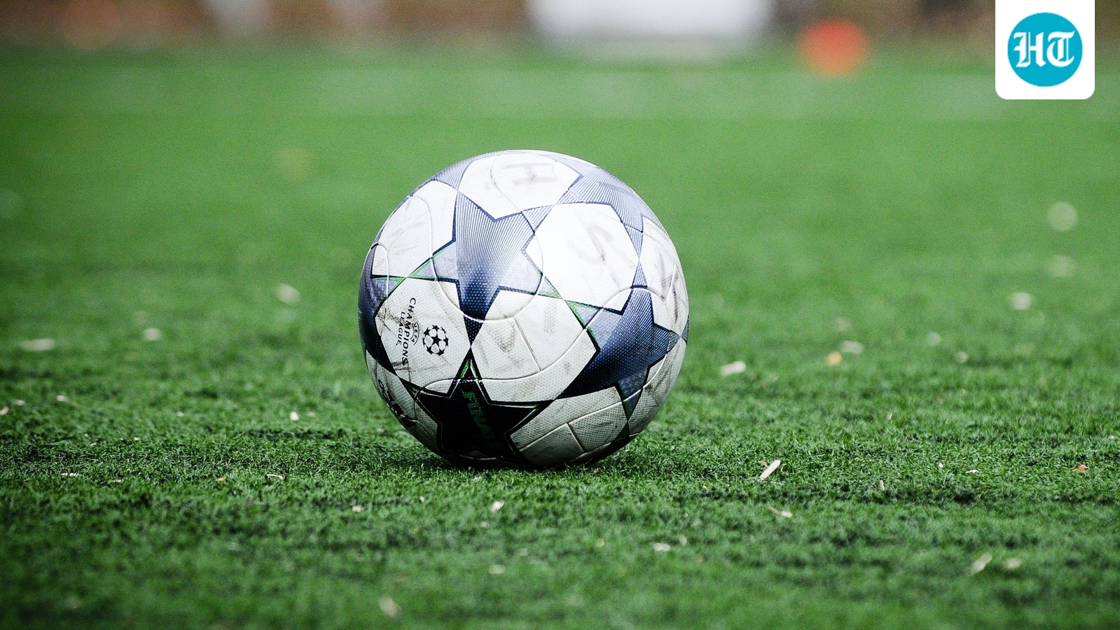 soccer-neres-double-as-napoli-o