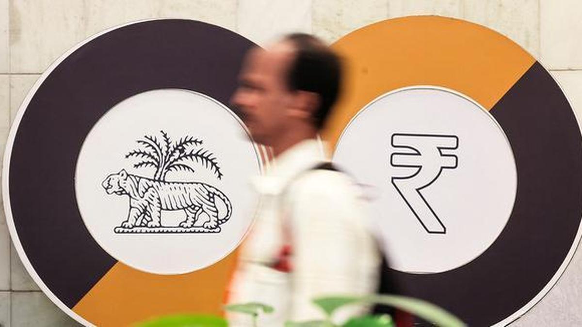 rupee-falls-16-paise-to-close-at-8979-against-us.-dollar