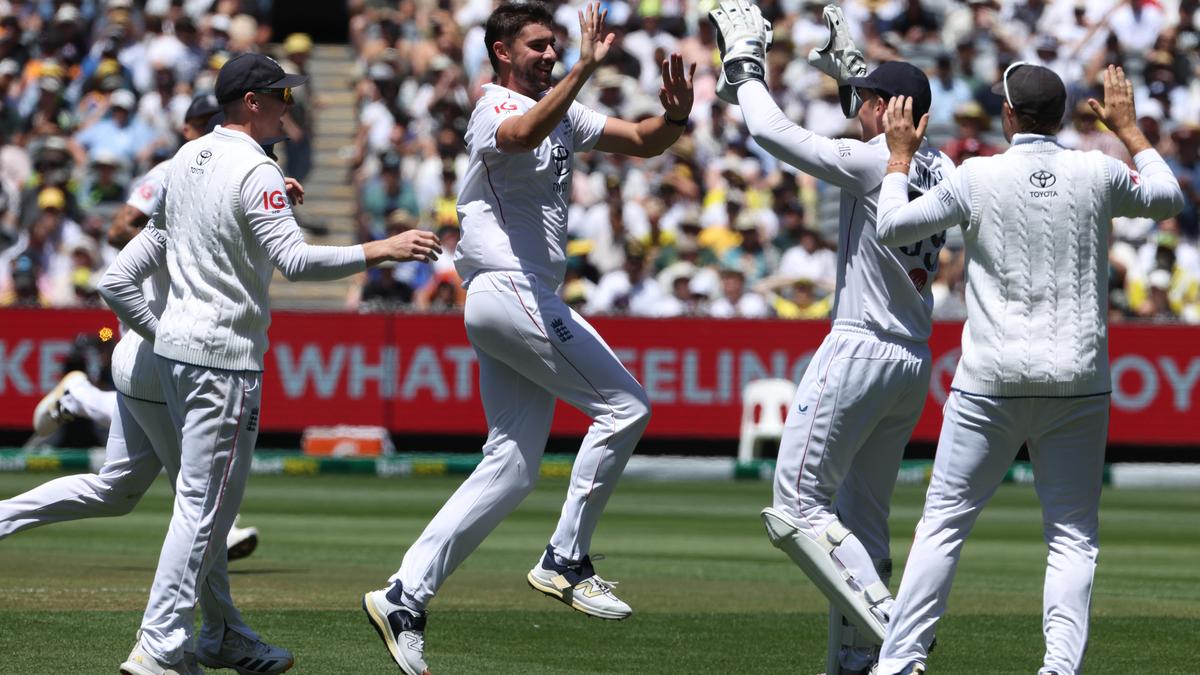 ashes-4th-test-day-2:-england-needs-175-runs-to-win-as-wickets-continue-to-fall