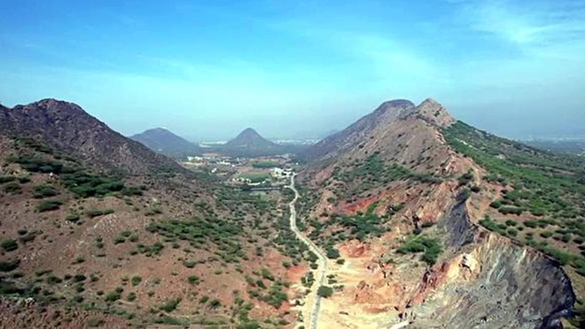 how-the-aravalli-hills-formed-and-why-they-look-the-way-they-do