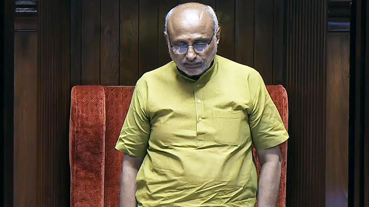 traffic-curbs-in-puducherry-for-vice-presidents-visit