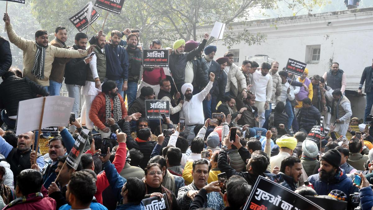 atishi-video-row:-punjab-congress-claims-fir-filed-against-its-mlas-sukhpal-khaira,-pargat-singh