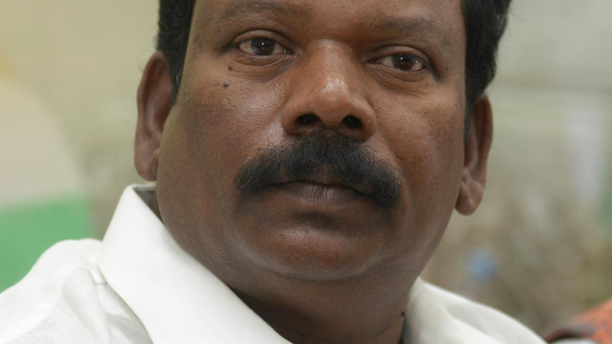 congress-does-not-believe-in-backdoor-politics,-says-selvaperunthagai