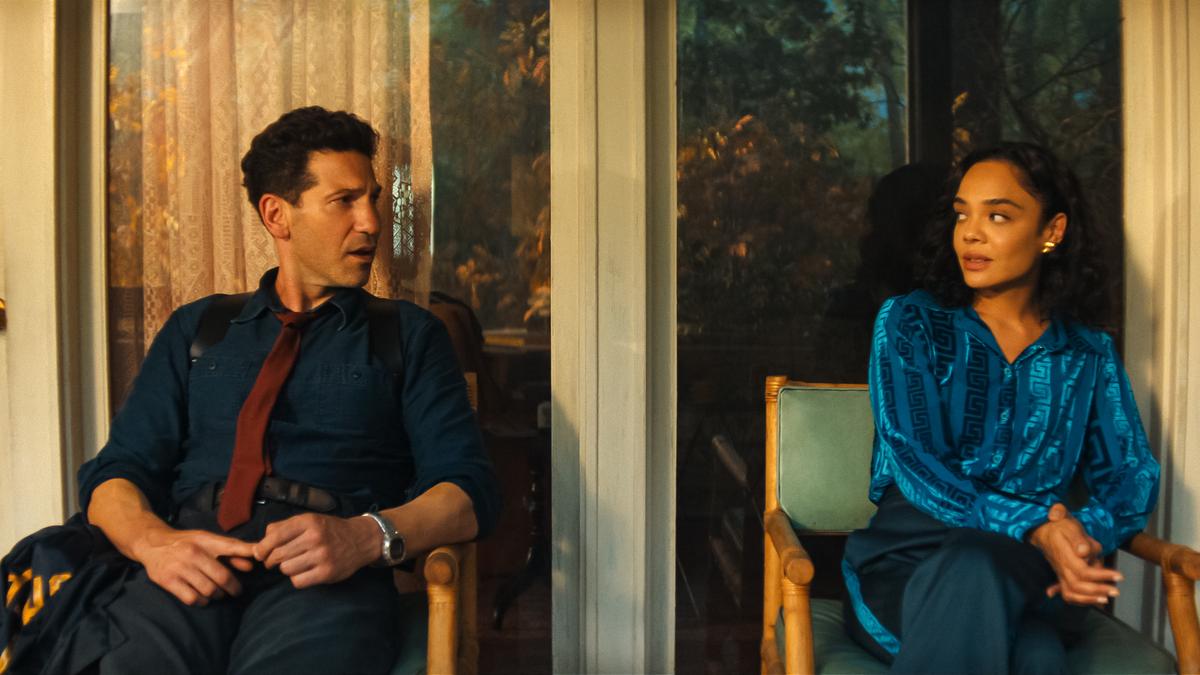 his-&-hers-series-review:-this-alice-feeney-adaptation-starring-jon-bernthal-and-tessa-thompson-offers-sporadic-thrills
