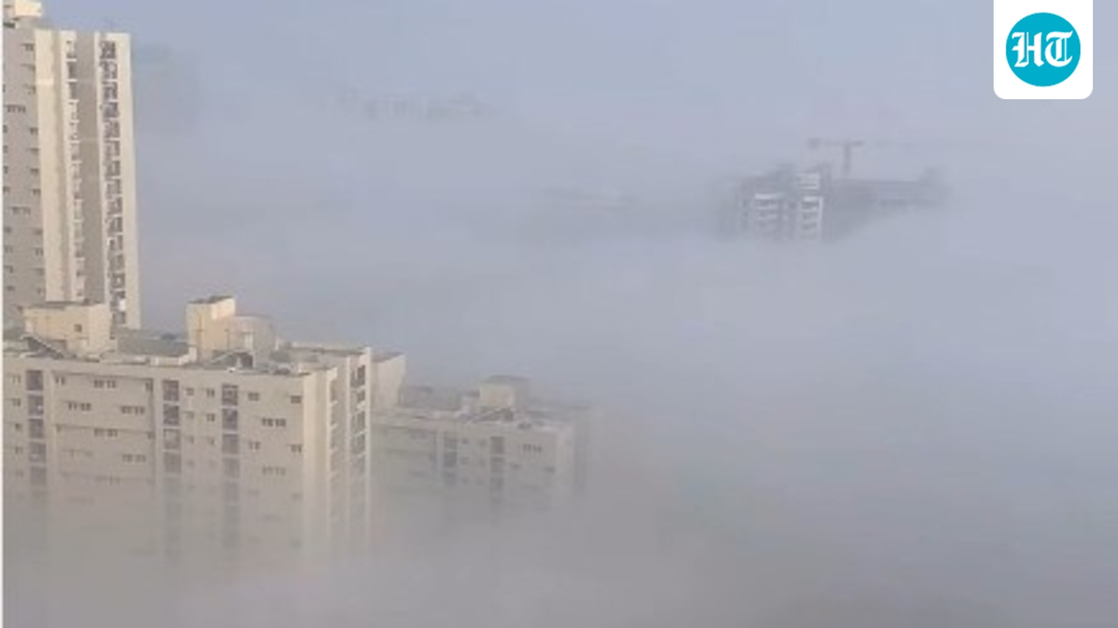 surreal-view-of-bengaluru-from-the-27th-floor-goes-viral:-floating-above-the-chaos