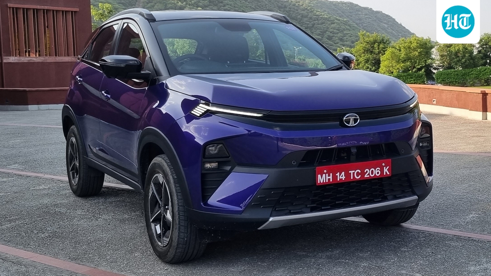 i-want-to-buy-a-compact-suv-with-ventilated-seats.-what-are-my-top-6-options?