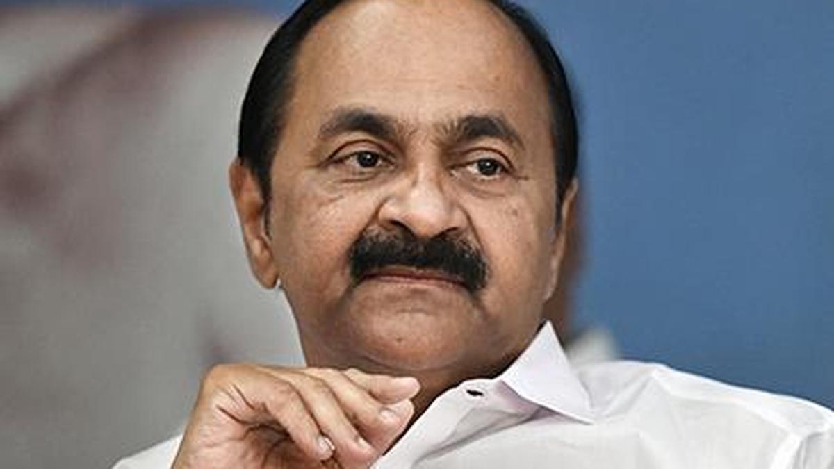 kerala-opposition-leader-says-udf-never-campaigned-against-making-contributions-to-cmdrf