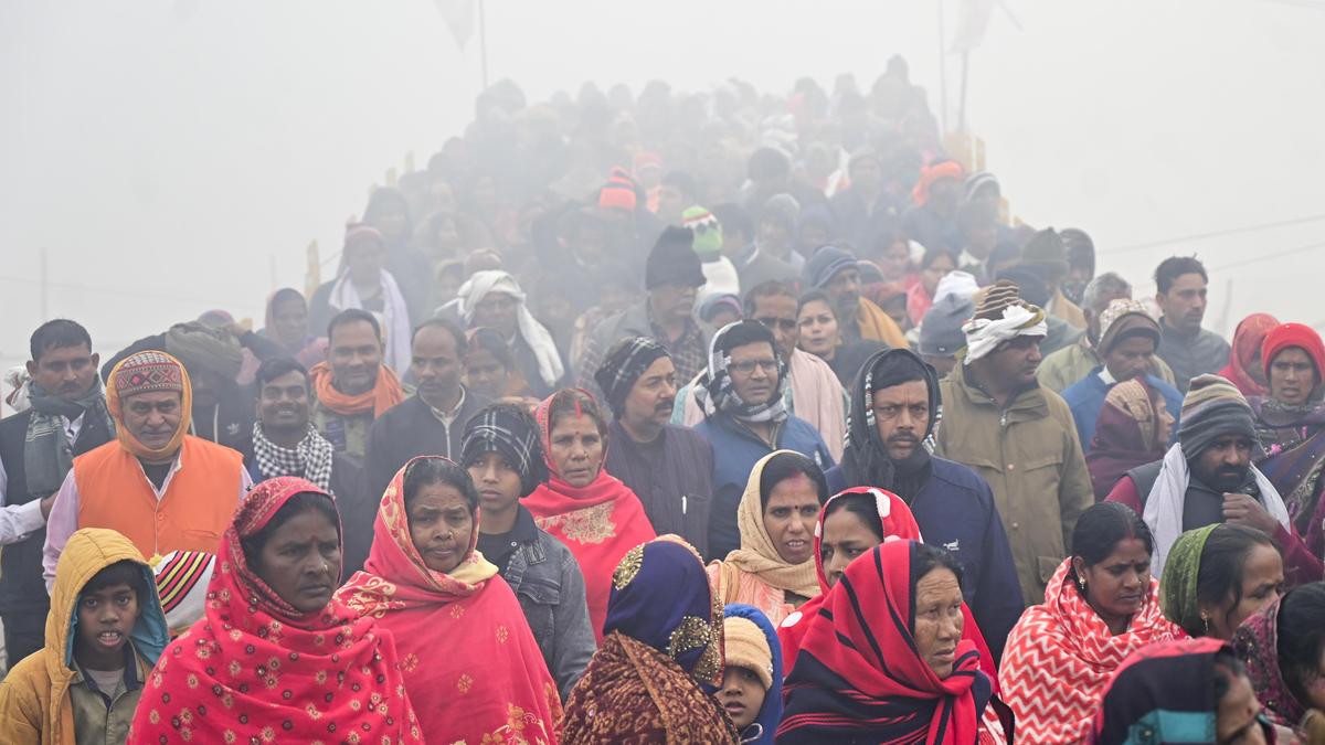 1.3-crore-devotees-take-holy-dip-on-mauni-amavasya-morning-at-sangam-in-uttar-pradesh