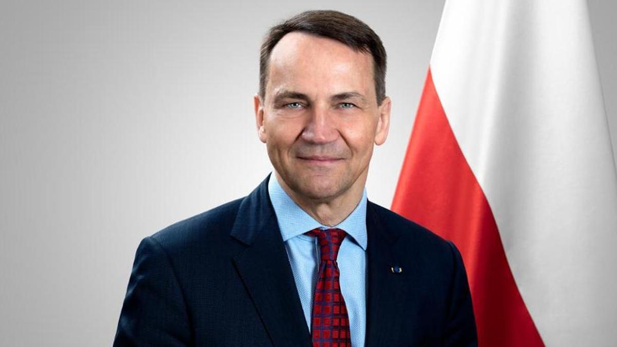 borders-should-not-be-decided-by-tanks-or-terrorists:-poland-deputy-pm-sikorski