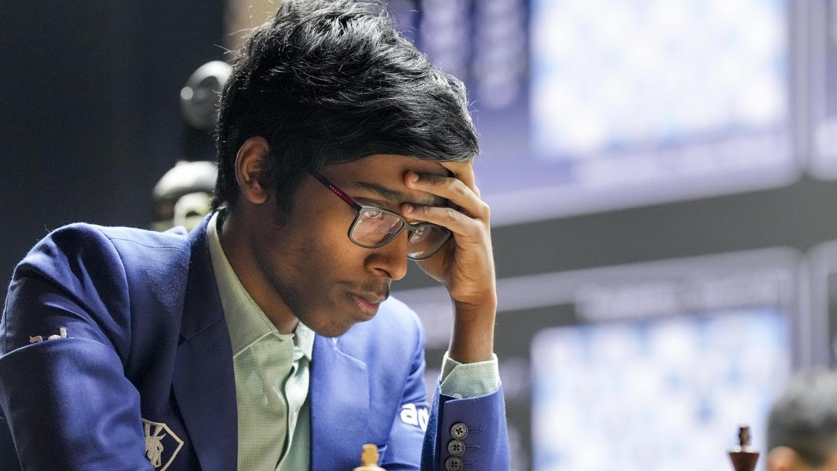 tata-steel-masters-chess:-praggnanandhaa-goes-down-again,-gukesh-held-by-foreest