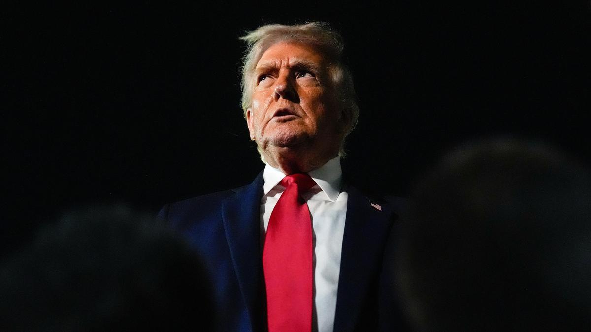 trump-slams-uk.-deal-to-hand-over-chagos-islands-after-he-previously-backed-it