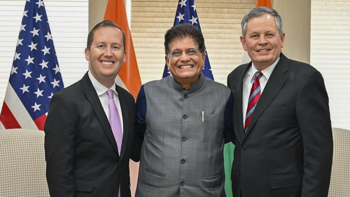 us.-senator-concludes-visit-to-india-to-persuade-leaders-to-include-favourable-pulse-provisions-in-future-fta